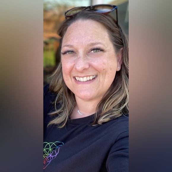 Meet your Posher, Brianna - Picture 1 of 6